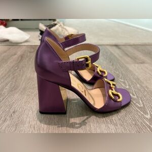 Gucci Women’s Horsebit Mid-Heel Sandal